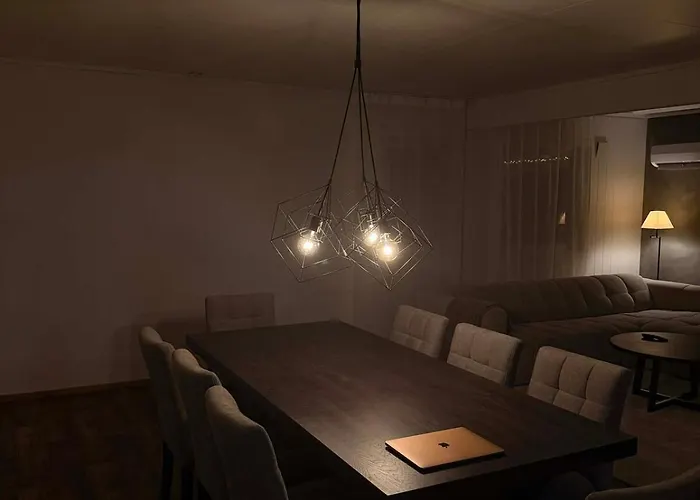 Appartamento Calm, Big, Modern House In A Quiet Neighbourhood Senja