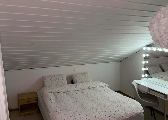 Calm, Big, Modern House In A Quiet Neighbourhood Appartamento Senja