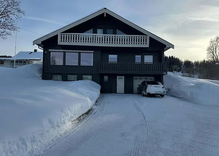 Calm, Big, Modern House In A Quiet Neighbourhood